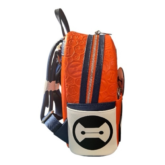 Disney Loungefly Baymax Lenticular Heart Backpack - Picture 5 of 10